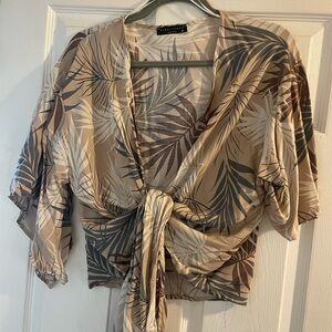 TROPICAL TIE FRONT SHIRT SIZE M